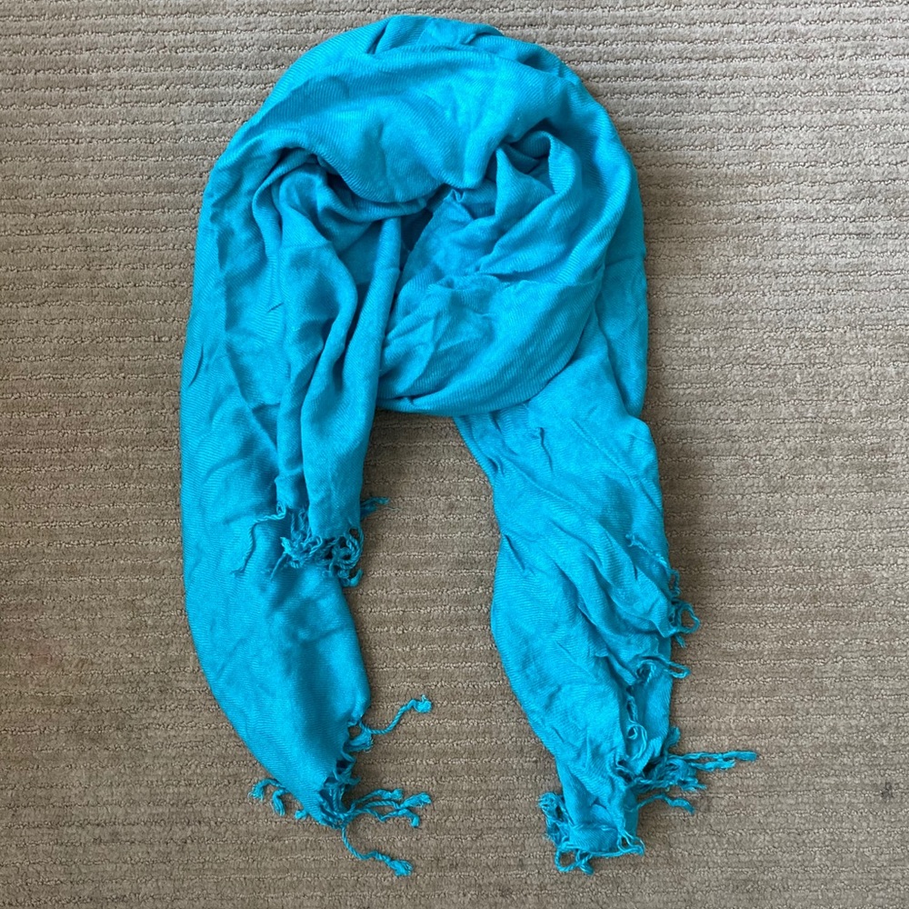 GAP Turquoise Scarf